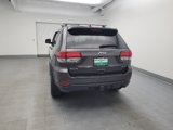 Used 2020 Jeep Grand Cherokee Laredo image 6