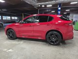 Used 2023 Alfa Romeo Stelvio Estrema image 2