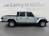 Used 2023 Jeep Gladiator Sport image 5