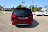 Used 2021 Chrysler Pacifica Touring-L image 4