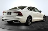 Certified 2022 Volvo S60 B5 Momentum w/ Premium Package image 2