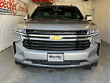 Used 2023 Chevrolet Suburban LT image 3