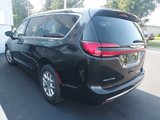 Used 2023 Chrysler Pacifica Touring-L image 3