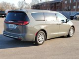New 2025 Chrysler Pacifica Select image 4