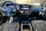 New 2025 Chrysler Pacifica Select image 5