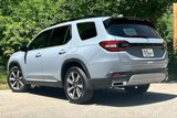Used 2025 Honda Pilot Elite image 4