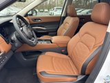 New 2025 Nissan Pathfinder Platinum image 3