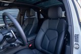Certified 2025 Porsche Macan image 5