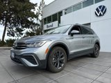 Certified 2023 Volkswagen Tiguan SE w/ Panoramic Sunroof Package image 4