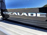 Used 2018 Cadillac Escalade Luxury image 5