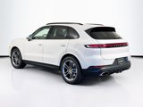 Used 2024 Porsche Cayenne image 3
