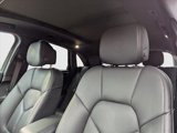 Certified 2024 Porsche Macan image 5