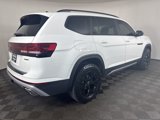 New 2025 Volkswagen Atlas Peak Edition SE image 3