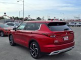 Used 2024 Mitsubishi Outlander AWD image 3