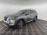 New 2025 Nissan Pathfinder Platinum image 3