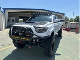Used 2022 Toyota Tacoma TRD Sport image 3
