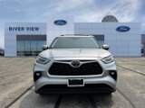 Used 2022 Toyota Highlander XLE image 2