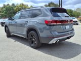 New 2025 Volkswagen Atlas Peak Edition SE image 5