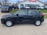 Used 2019 Nissan Rogue Sport S image 2