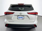 Used 2022 Toyota Highlander XLE image 5