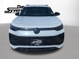New 2025 Volkswagen Tiguan SE R-Line image 5
