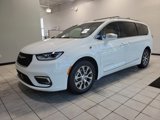 Certified 2024 Chrysler Pacifica Pinnacle image 3