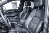 Used 2025 Porsche Macan image 5