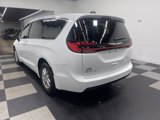 New 2025 Chrysler Pacifica Select image 2