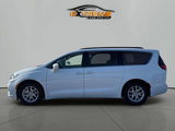 Used 2022 Chrysler Pacifica Touring-L image 4