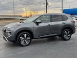Used 2024 Nissan Rogue SL w/ SL Premium Package image 3