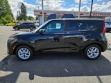Used 2022 Kia Soul LX w/ Technology Package image 2