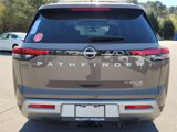 New 2025 Nissan Pathfinder Platinum image 4