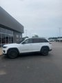Used 2024 Jeep Grand Cherokee Altitude image 2