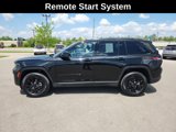 Used 2024 Jeep Grand Cherokee Altitude image 2