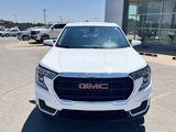 Used 2024 GMC Terrain SLE image 3