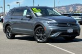 Used 2024 Volkswagen Tiguan SE image 2