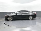 Used 2021 Chevrolet Malibu LT image 2