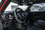 Used 2021 MINI Cooper 4-Door Hardtop image 2