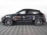 Certified 2025 Porsche Macan image 2
