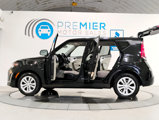 Used 2023 Kia Soul LX image 3