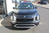 New 2025 Mitsubishi Outlander SE image 4