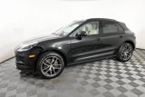 Used 2025 Porsche Macan image 2