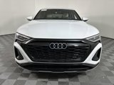 Used 2024 Audi Q8 e-tron Prestige w/ Prestige Package image 5