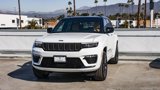 New 2025 Jeep Grand Cherokee Summit image 4