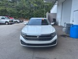 Used 2023 Volkswagen Jetta SE image 2