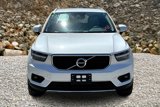 Used 2022 Volvo XC40 T5 Momentum image 3