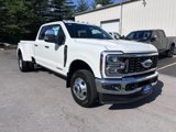 New 2025 Ford F350 Lariat image 3