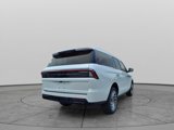 New 2025 Lincoln Navigator Reserve image 3