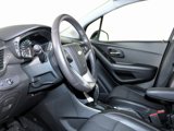 Used 2020 Chevrolet Trax LT w/ LT Convenience Package image 4