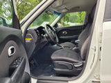 Used 2017 Kia Soul w/ Convenience Package image 4